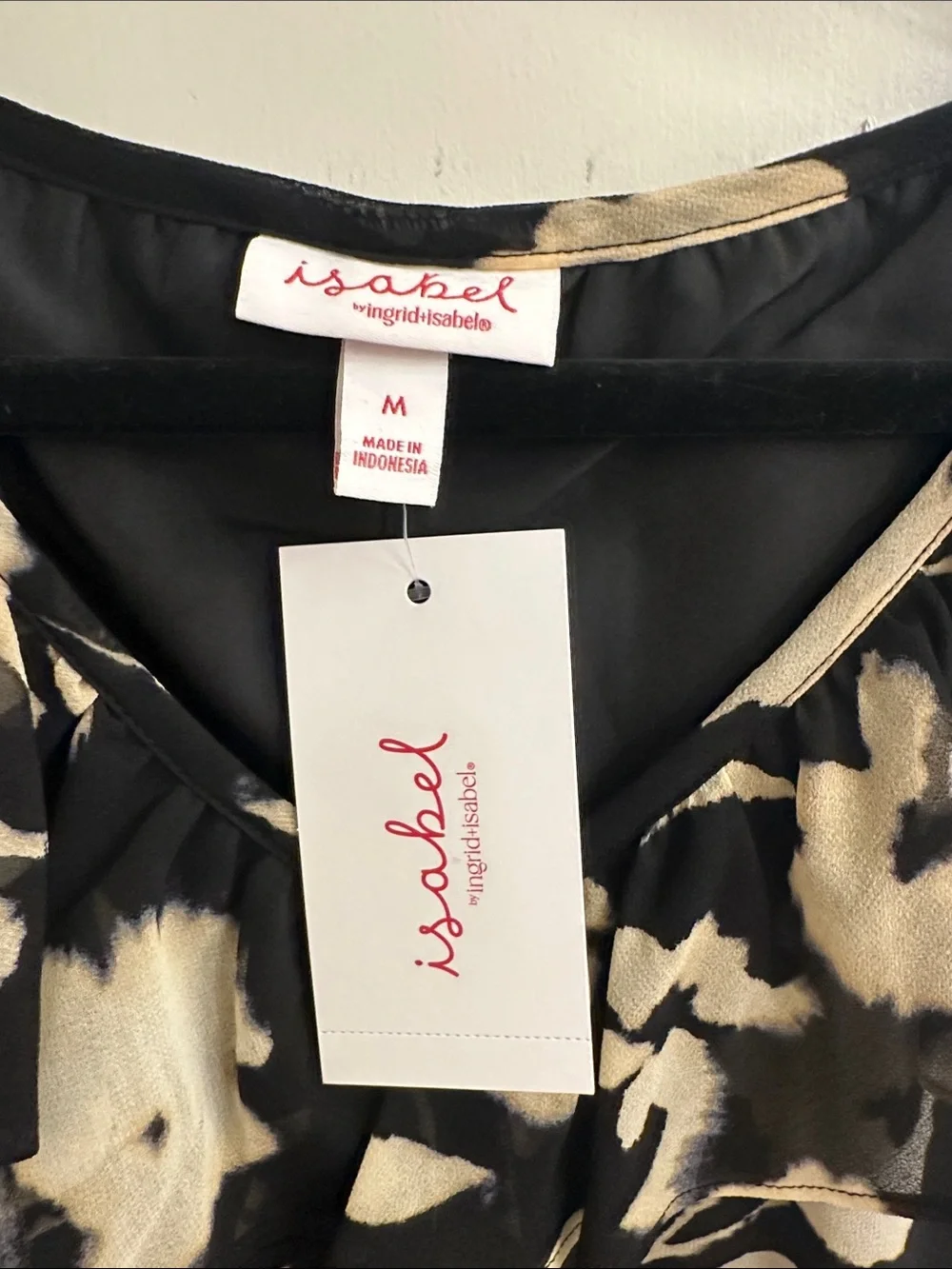 Isabel by Ingrid & Isabel Maternity Black Dress with Cream Floral Flowy Tiered M - Picture 2 of 4